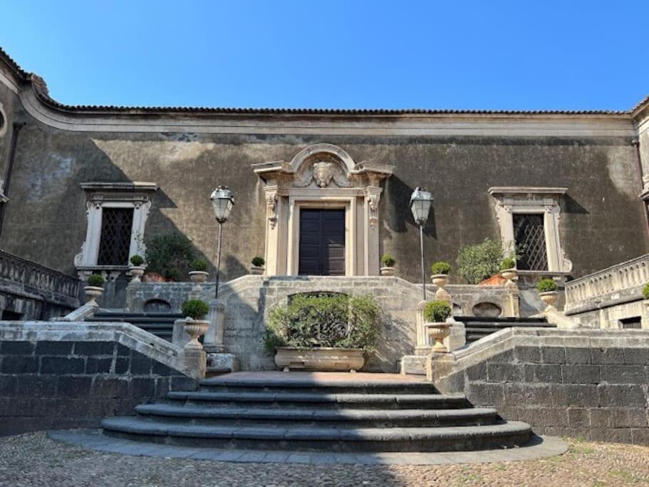 Апартаменты Casa D'Amico Al Duomo Катания Экстерьер фото